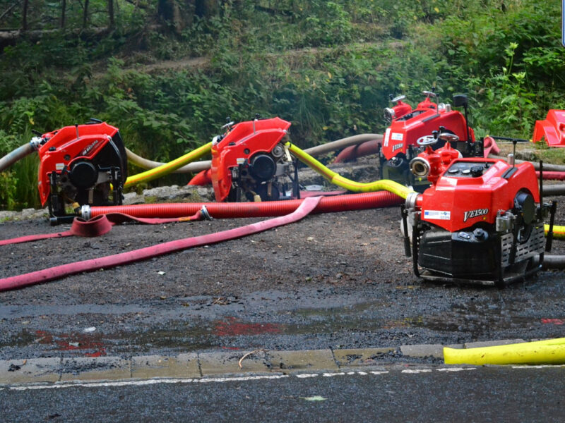 Tohatsu portable fire pumps are helping fight a forest fire in the Northern Bohemia